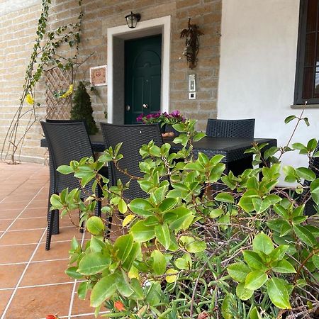 Favoloso Appartamento In Villa Monterosi Exteriör bild