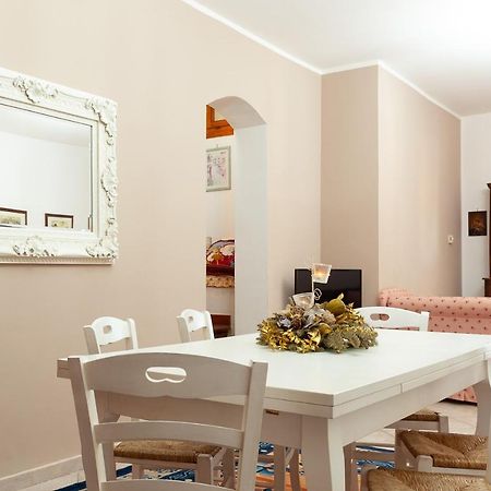 Favoloso Appartamento In Villa Monterosi Exteriör bild